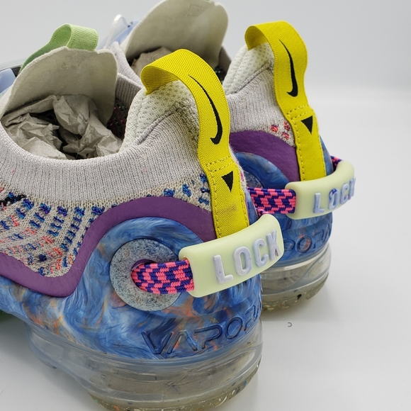 NIKE W AIR VAPORMAX 2020 FK Pure Platinum SIZE 6.5 - Picture 8 of 10